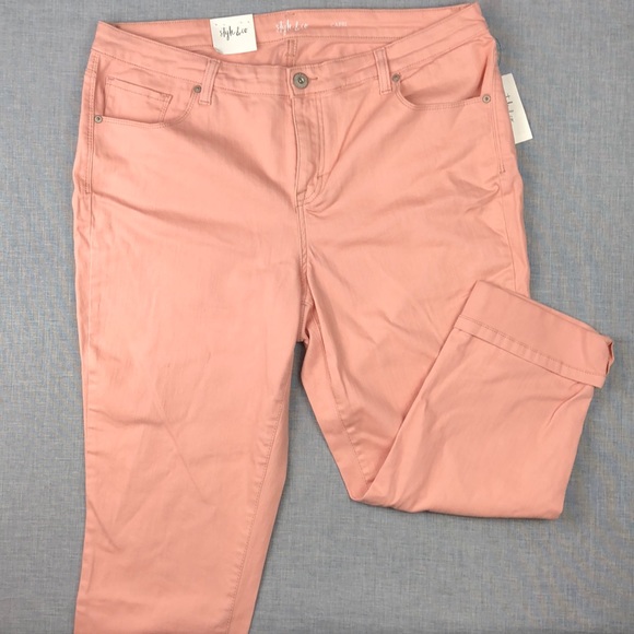 14W 18W 20W 22W Style & Co Peach Curvy Capri Jeans - Picture 2 of 6